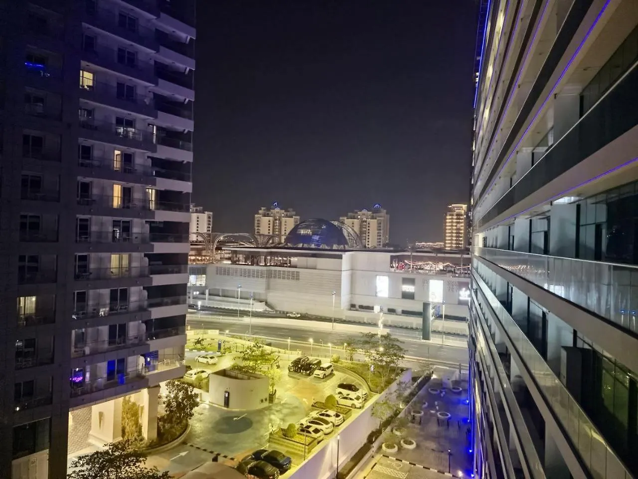 The Palm Hideaway Chic Apartment With Rooftop Vibes Managed By Sunnyhomes Dubai