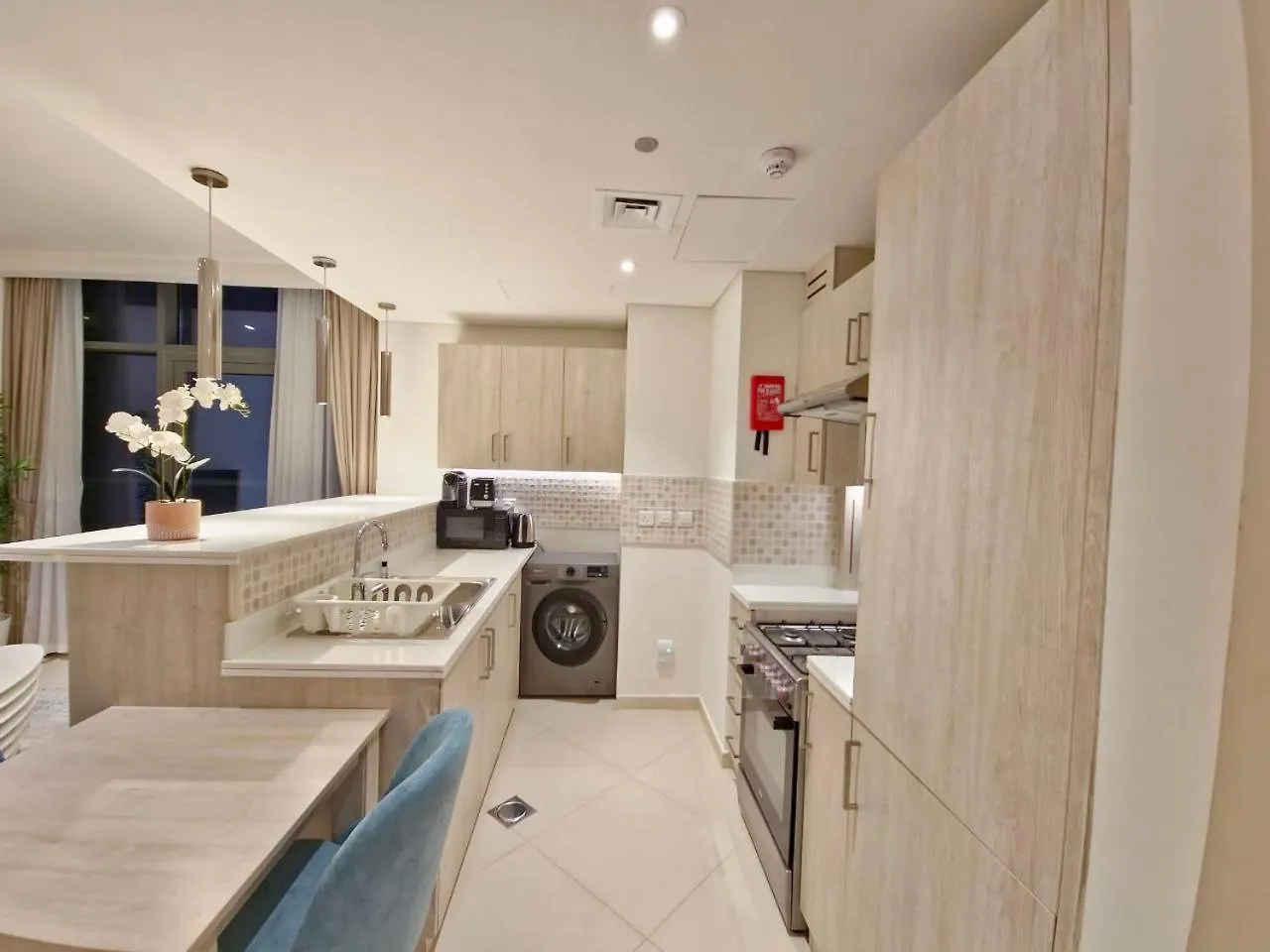 The Palm Hideaway Chic Apartment With Rooftop Vibes Managed By Sunnyhomes Dubai 0*,  United Arab Emirates