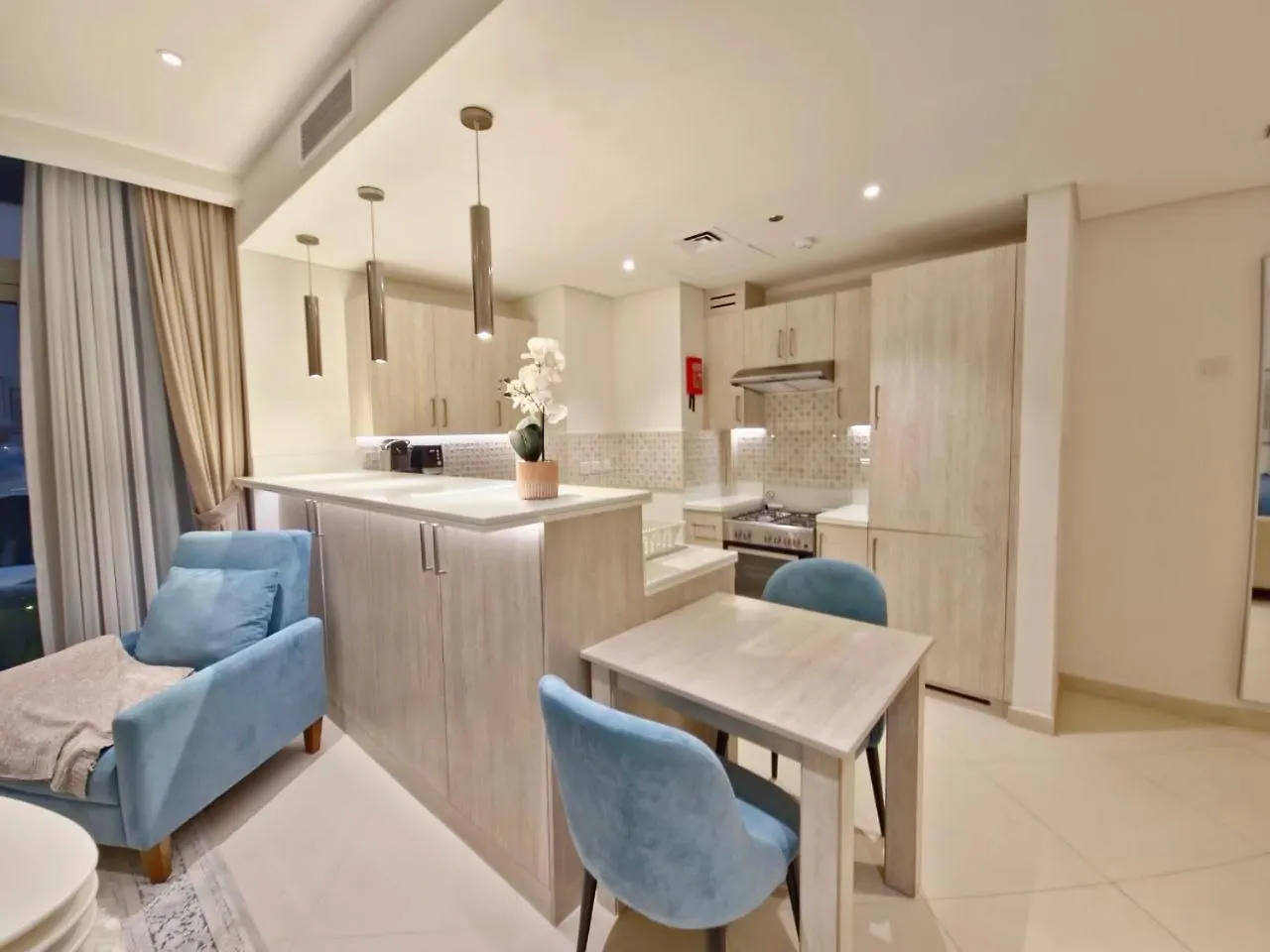 The Palm Hideaway Chic Apartment With Rooftop Vibes Managed By Sunnyhomes Dubai 0*,  United Arab Emirates
