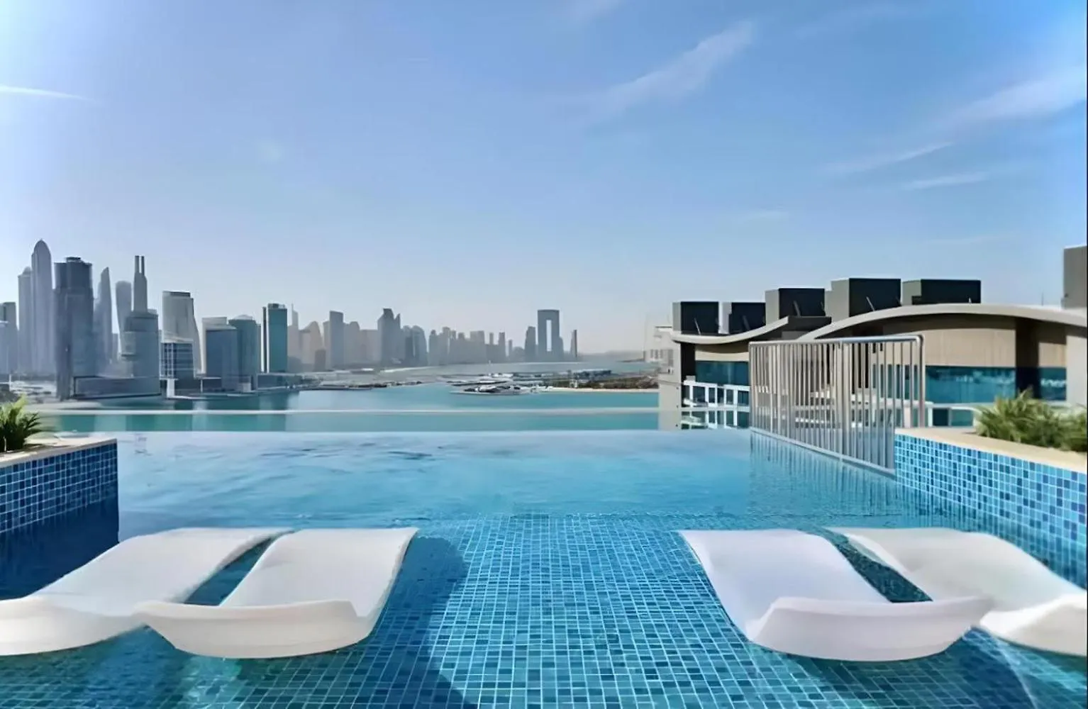 The Palm Hideaway Chic Apartment With Rooftop Vibes Managed By Sunnyhomes Dubai